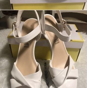 Women's size 11 sandals